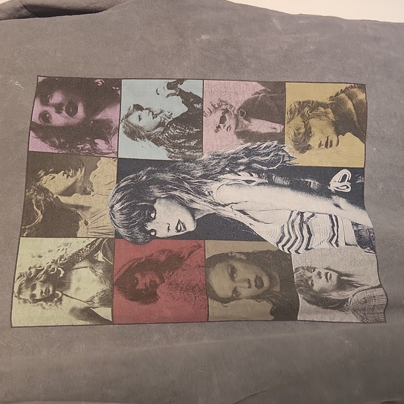 Taylor Swift Gray Eras Tour Oversized T Shirt XS - Picture 3 of 6
